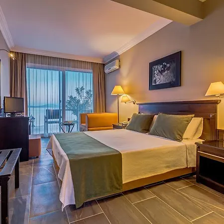 Cunda Hotel 2*