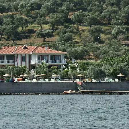 Hotel Cunda Hotel 2*
