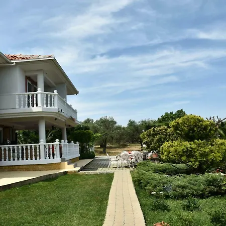 Hotel Cunda Hotel 2*